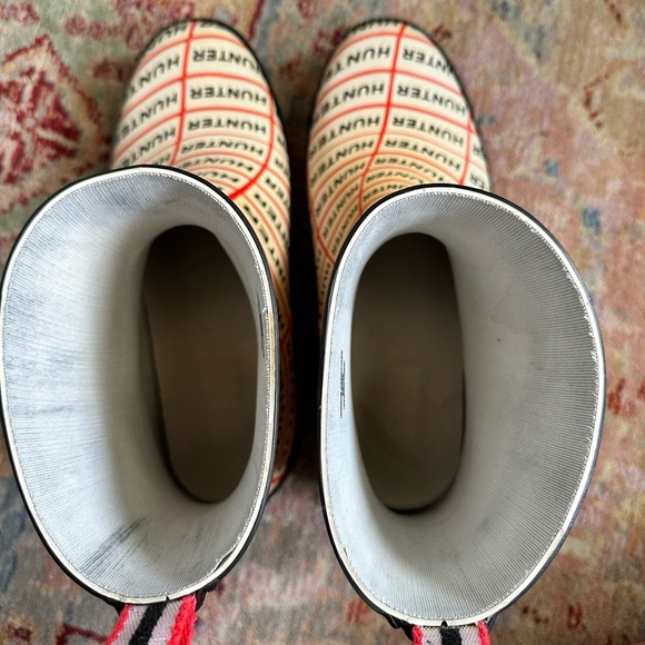 Hunter Play Sonic Logo Short Rainboots - Picture 6 of 7